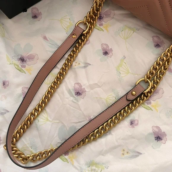 GG Marmont Matelassé Shoulder Bag - Picture 5 of 9